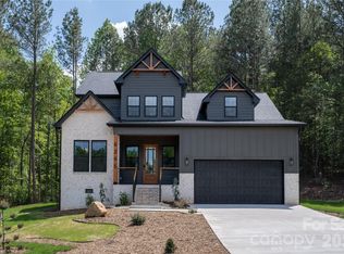 6265 Riviera Run Estates Dr, Hickory, NC 28601