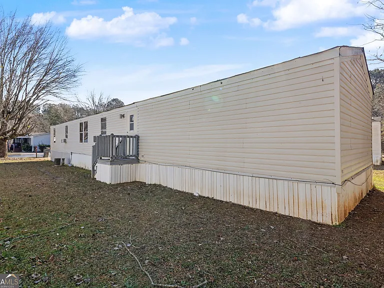73 Lillian Cir — Photo 19