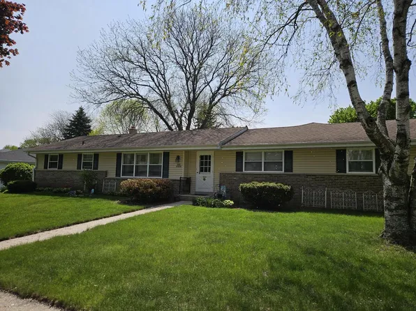 W71N666 Harrison AVENUE #N66W7175 Cleveland S, Cedarburg, WI 53012