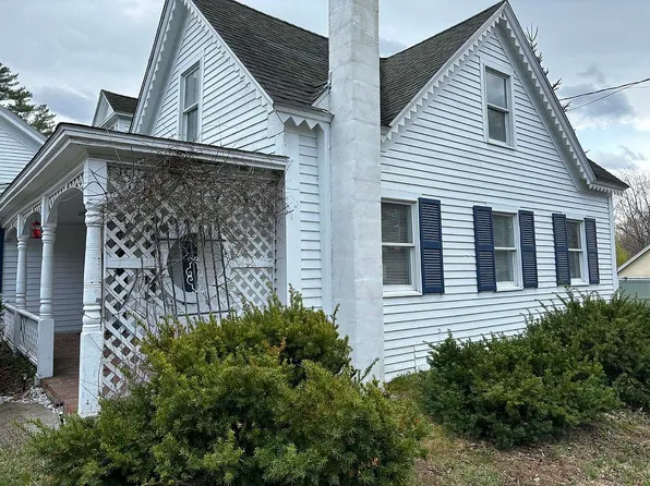 2057 Main St, Lovell, ME 04051