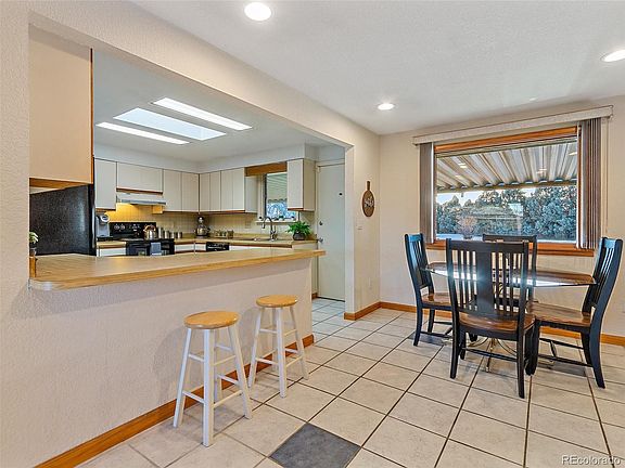5th image of 610 Buckley Way