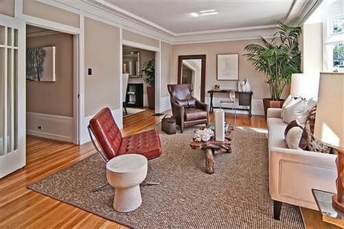 3rd image of 2754 Baker St