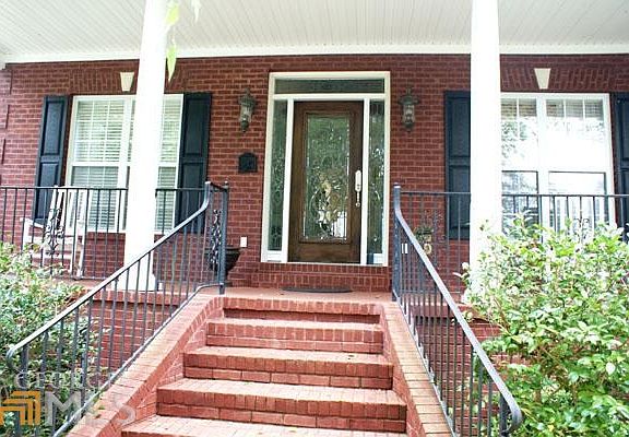 2nd image of 3848 Clubhouse Dr