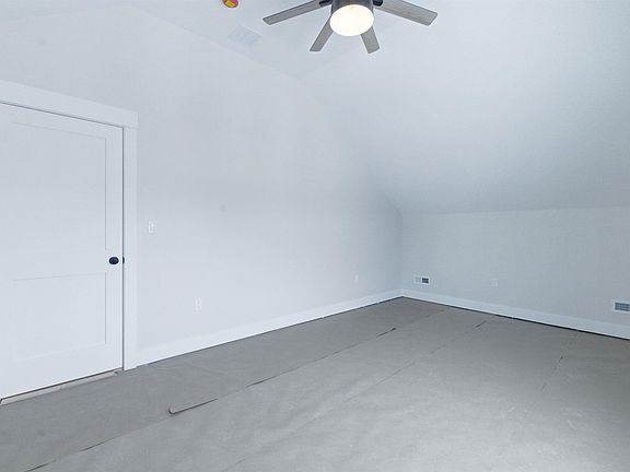 3rd image of 76 Lady Walsingham Way