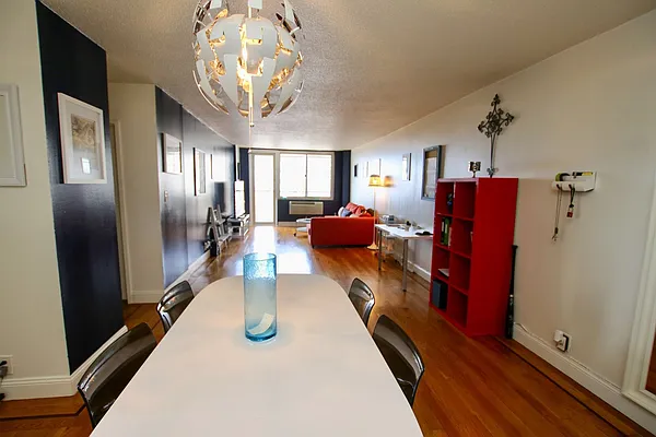 Sold by Remax City Square | media 1