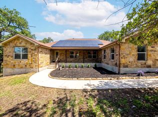 525 Enchanted Oak Dr, La Vernia, TX 78121
