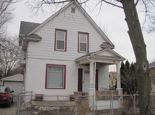 57 S State St, Aurora, IL 60505