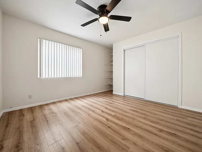 14143 Gilmore St #2 — Photo 14