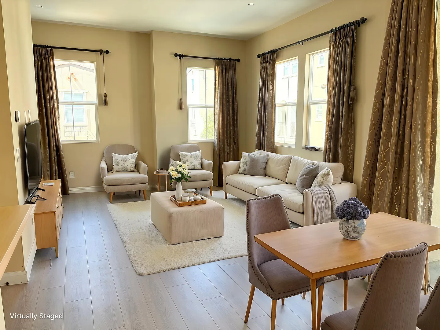Stylish 3-Story Townhome with Balcony & Open-Concept Living — Photo 2