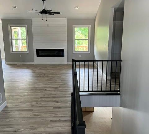 4th image of 705 McIntosh Ct
