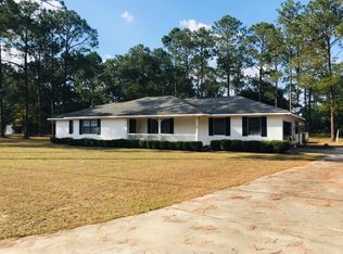 202 Meadowood Dr, Jesup, GA 31545