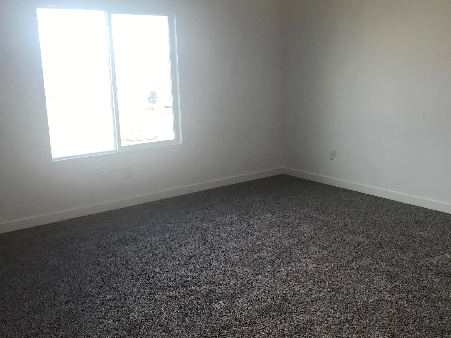 3 bed, 2.5 bath, 3085 sqft, $2,750 — Photo 3