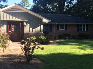 930 Hawthorne Ln, Rock Hill, SC 29730
