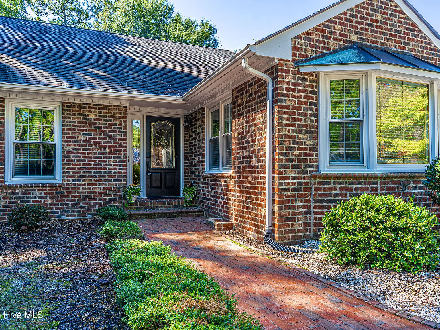 3 bed, 2.5 bath, 2150 sqft, $2,475 — Photo 3