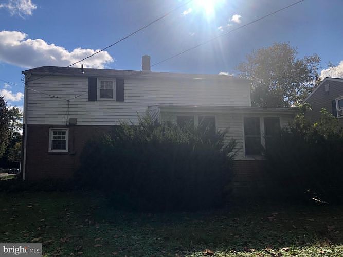 2nd image of 4110 Devonshire Rd
