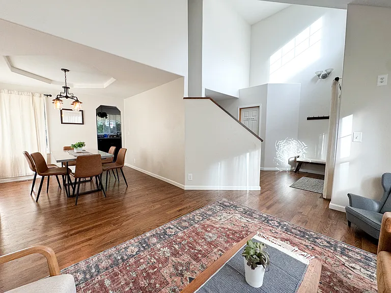 6832 Townsend Ln NE — Photo 9