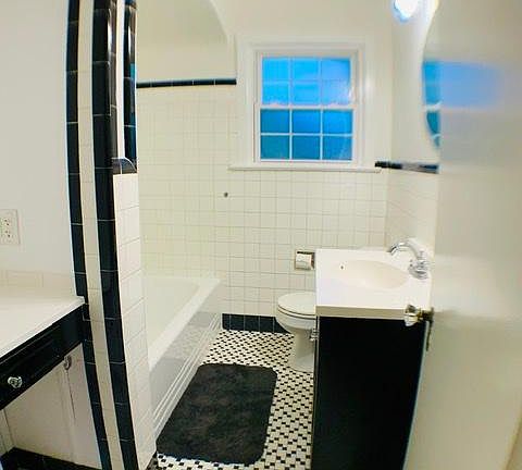 Main bathroom
