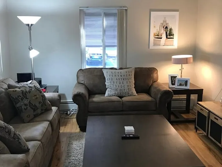519 N 400 E #1 — Photo 2