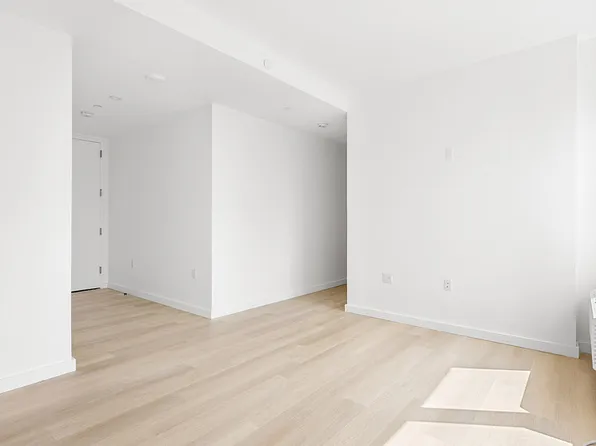 150 Lawrence Street image 16 of 29