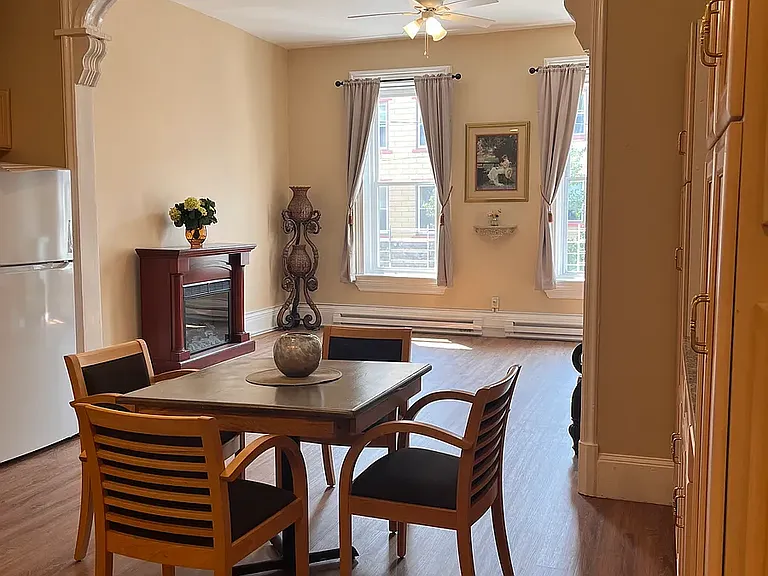 623 Main St #2 — Photo 2