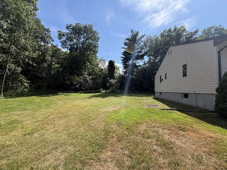 37-39 Willowbrook Ave #39 — Photo 29