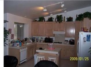 3813 N Silver Tree Ct, Rialto, CA 92377