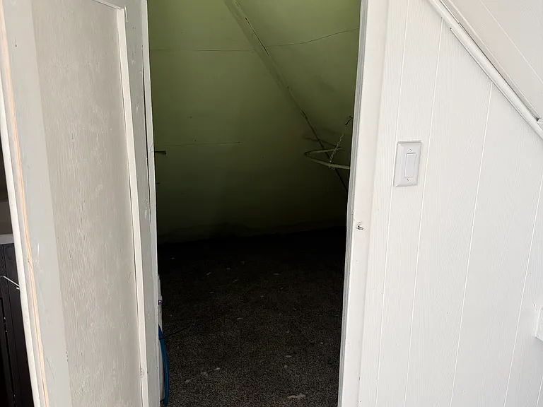 Mountain View Ave — Photo 10