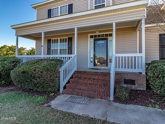 2nd image of 402 Woodcroft Drive