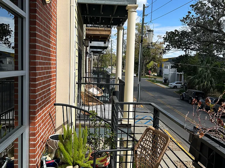Saint Francis St — Photo 18