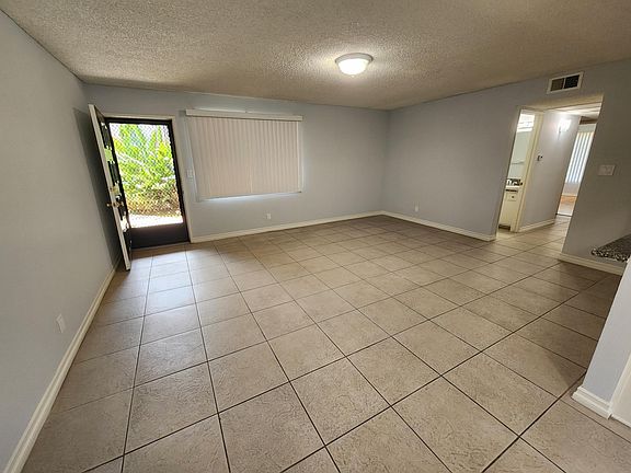 3rd image of 612 N Chandler Ave APT B