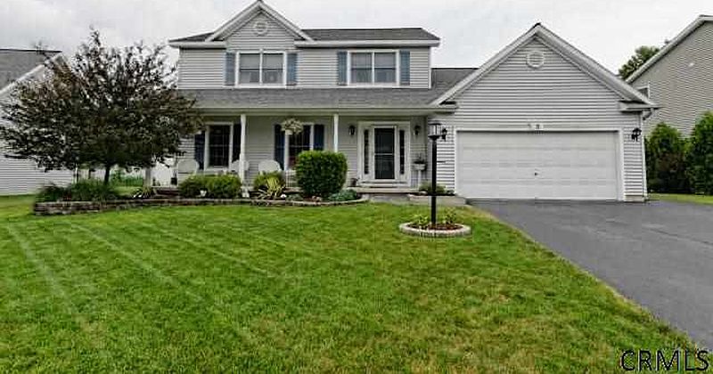 2nd image of 3 DEER RUN Drive