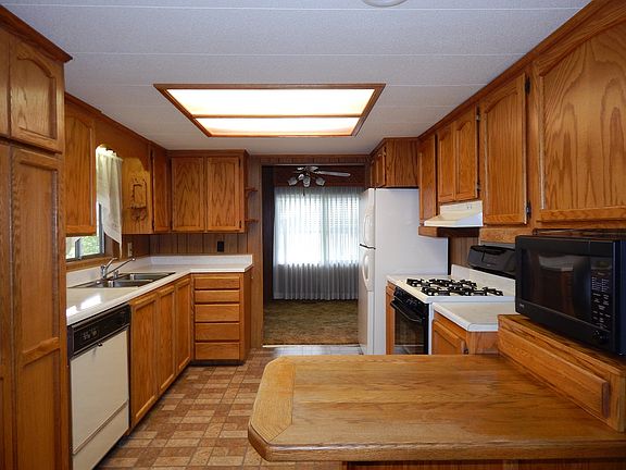 4th image of 1120 Pepper Dr Space 144