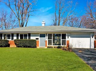 520 Maywood Ln, Hoffman Estates, IL