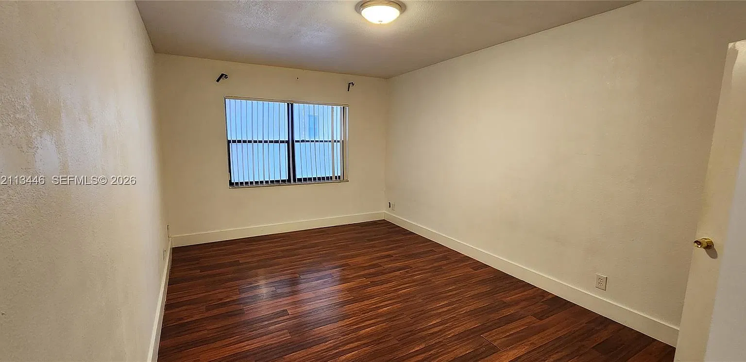 Las Vistas At Doral Condo — Photo 3