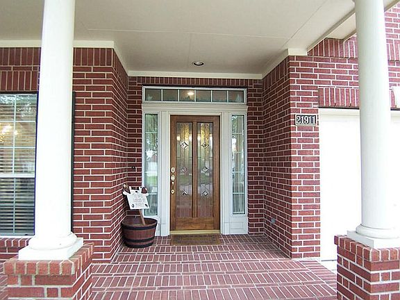 2nd image of 21911 Bend Willow Ct