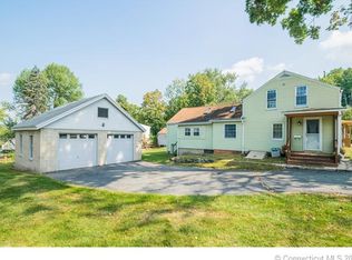 18 North St, Collinsville, CT 06019