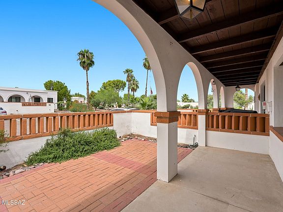 2nd image of 189 S Paseo Pena