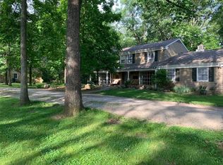 15827 N Oak Crest Rd, Marshall, IL 62441