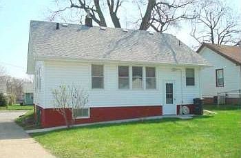 2nd image of 3940 2nd Ave