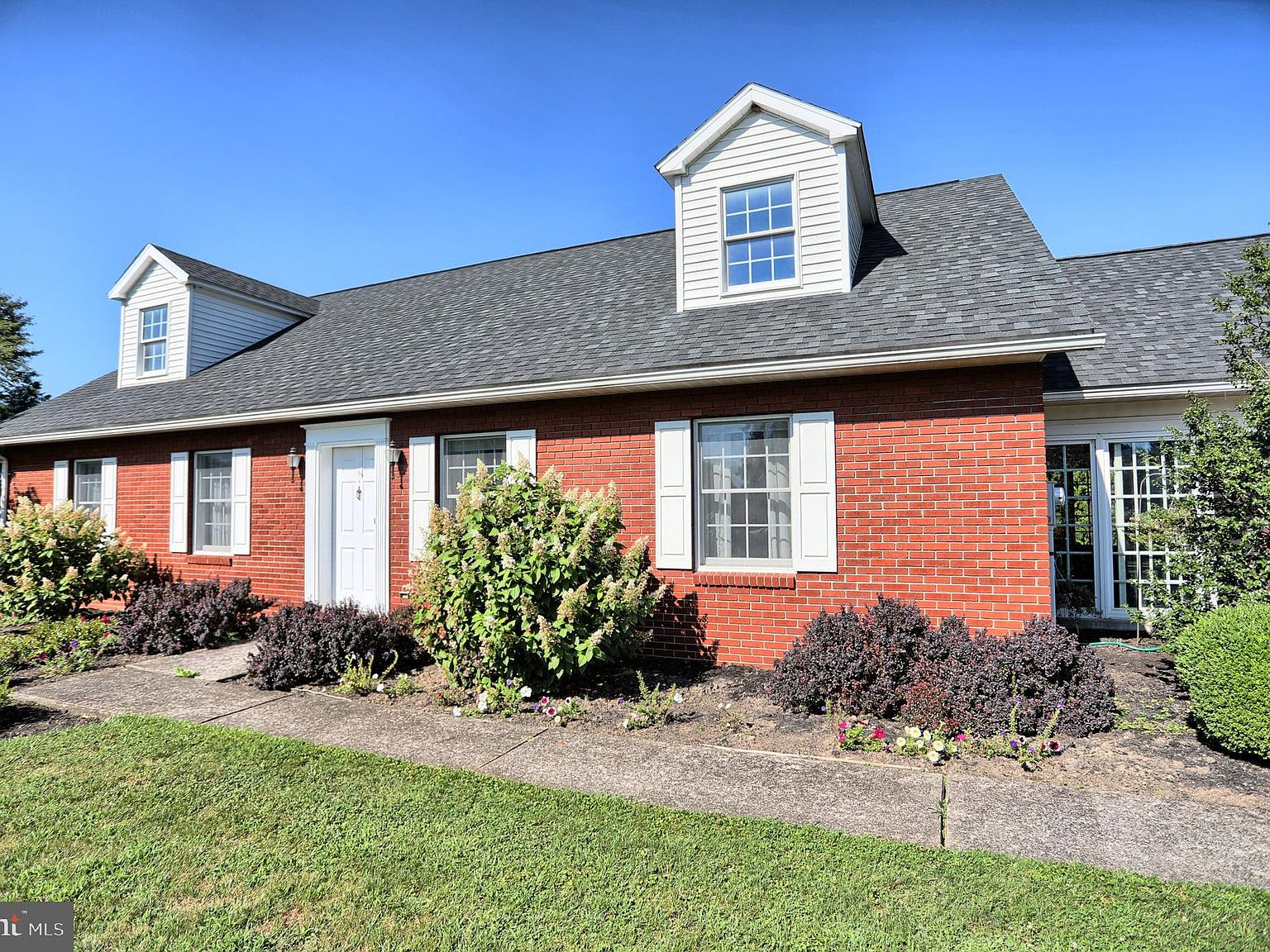 605 9th St, Port Royal, PA 17082 Zillow