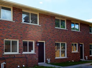 295 Shepherd Ave #1A, Cambridge, ON N3C 1T9