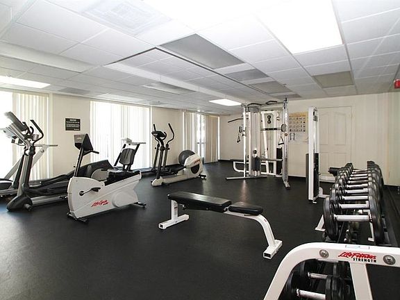 4th image of 235 Market St Unit 209