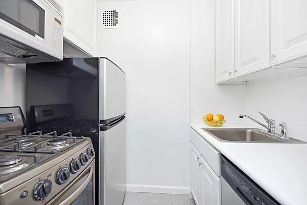Sold by Keller Williams NYC | media 3