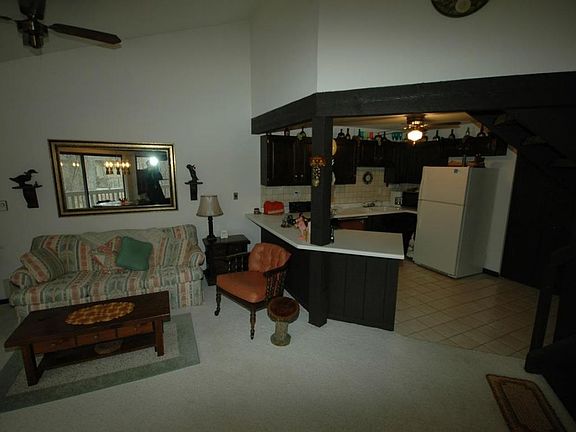 4th image of 511 Tam O Shanter Dr #2020G