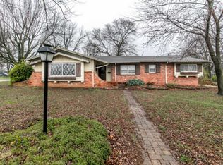 2789 S Luster Ave, Springfield, MO 65804