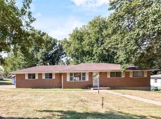 1106 Cardinal Dr, Imperial, MO 63052