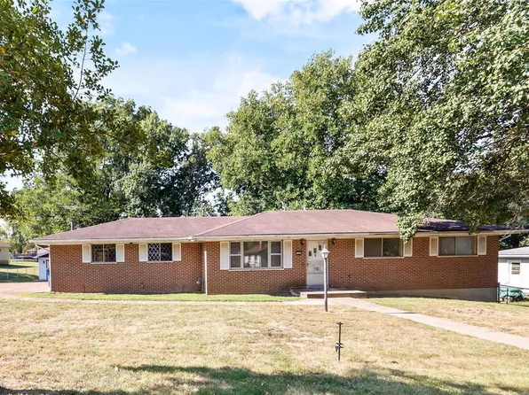 1106 Cardinal Dr, Imperial, MO 63052