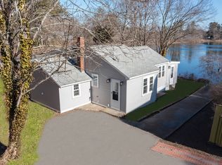 396 Mattakeesett St, Pembroke, MA 02359