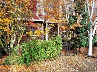 5889 NE Alder St, Hillsboro, OR 97124