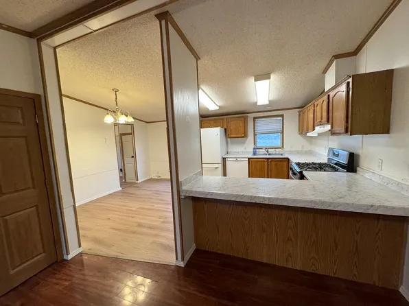 19867 W Hickory Dr, Sapulpa, OK 74066